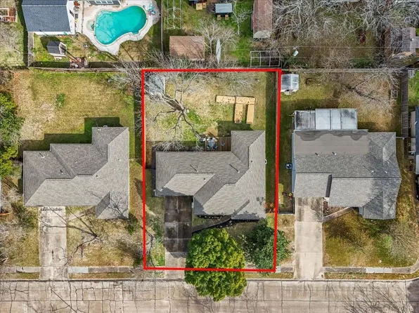 913 Peggy St, Deer Park, TX 77536