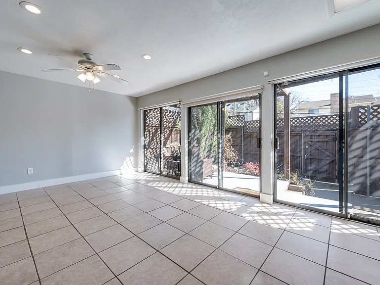 7602 Woodthrush Dr — Photo 5