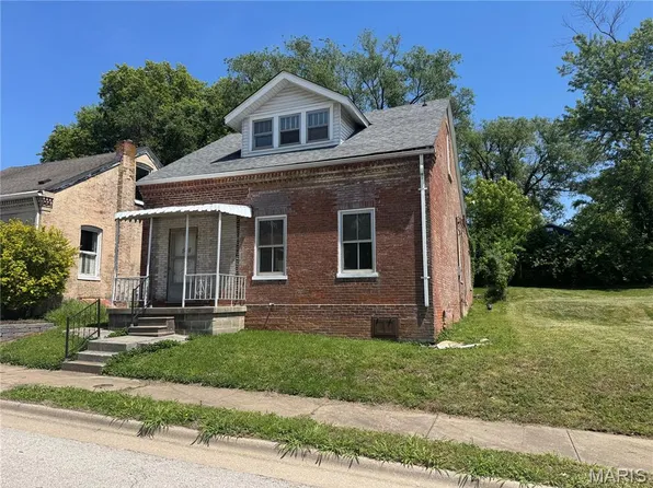 508 S Charles St, Belleville, IL 62220