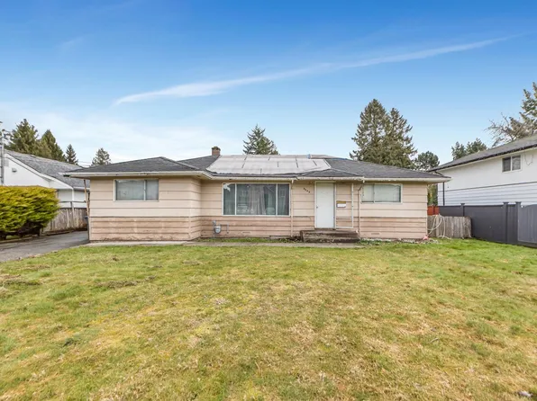 8498 N 122nd St, Surrey, BC V3W 3T1