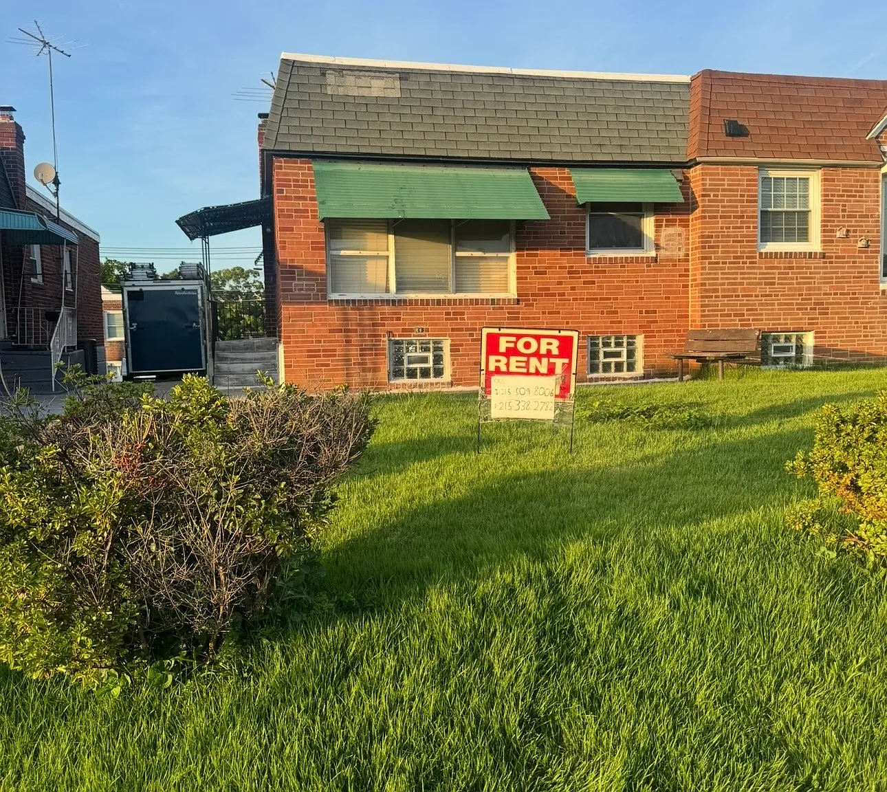 4 bed, 1046 sqft, $2,400 — Photo 1