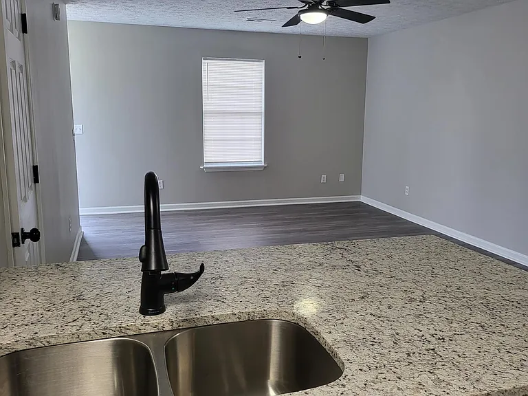 5211 Crystal Ct #C — Photo 5