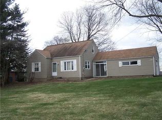 3813 Green Garden Rd, Aliquippa, PA 15001