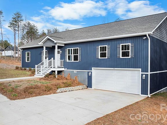 3rd image of 138 Cascades Dr