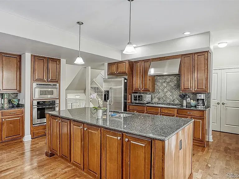 5444 Dtc Pkwy — Photo 1