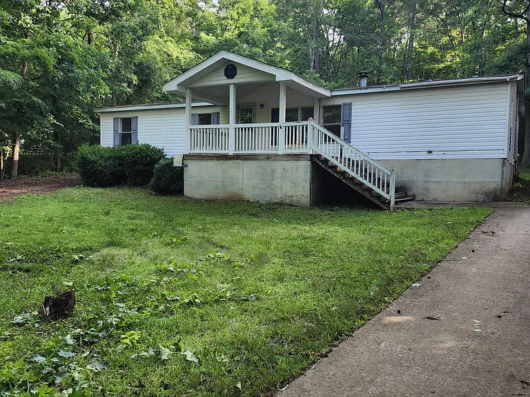 1201 Caboose Ct — Photo 1