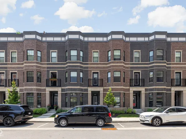 127 Monon Green Blvd, Carmel, IN 46032