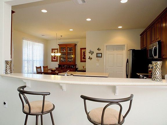 3rd image of 510 Independence Creek Ln