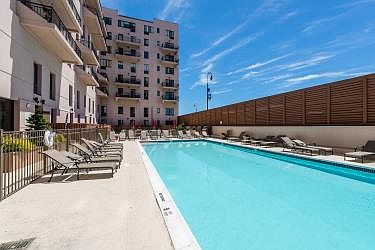 4th image of 100 W Broadway APT 4N