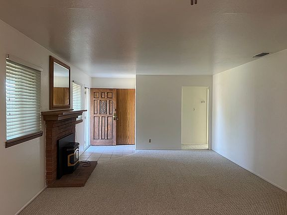 3rd image of 1207 Palm Ave