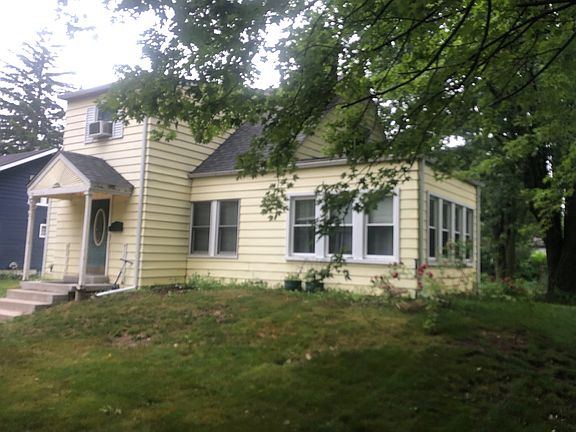 2nd image of 312 W Liberty St
