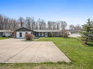 13257 Albion Rd, Strongsville, OH 44136