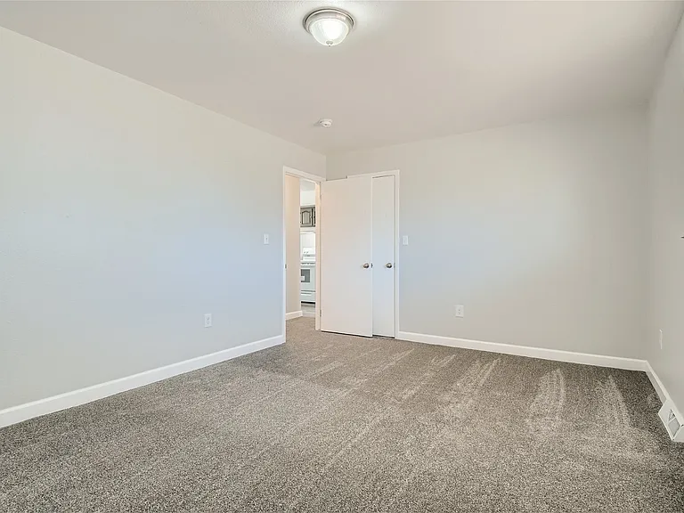 1560 Wagner St — Photo 12