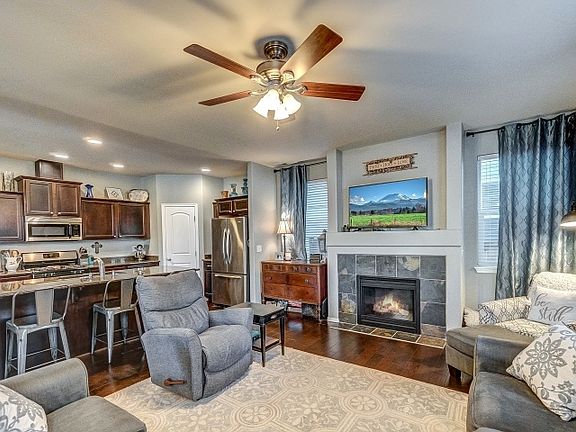 4th image of 1109 Winesap Dr SE