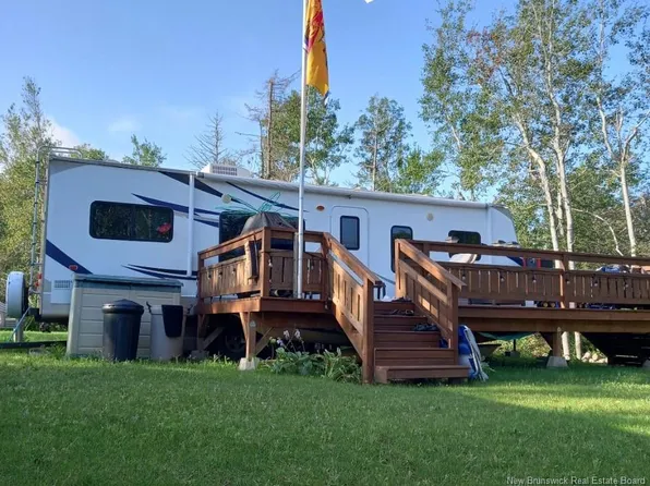 16 Modeste, Beaubassin East, NB E4N 2X4