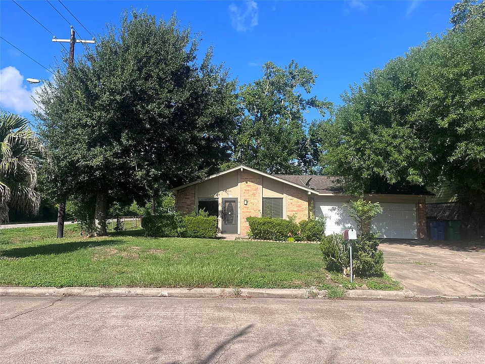 612 Earls Ct