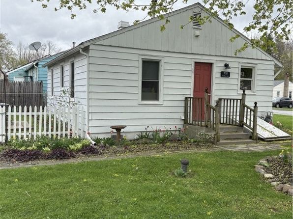 703 Forbes Ave, Chittenango, NY 13037