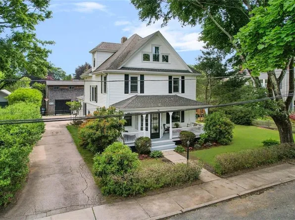 94-92 Lake St, Wakefield, RI 02879