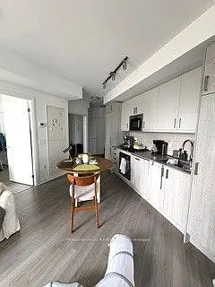 77 Mutual St — Photo 4