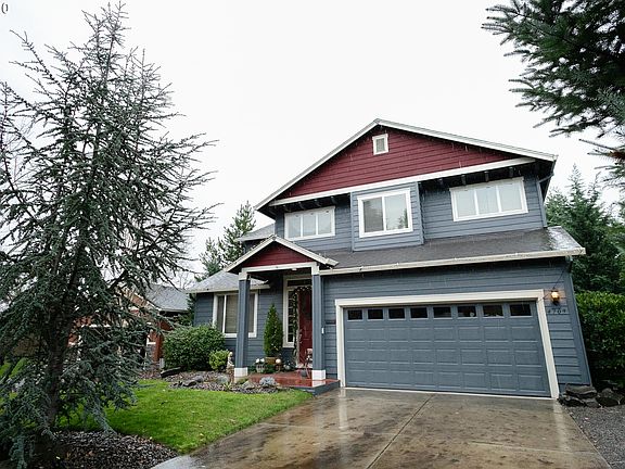 2nd image of 4709 NE 41st St