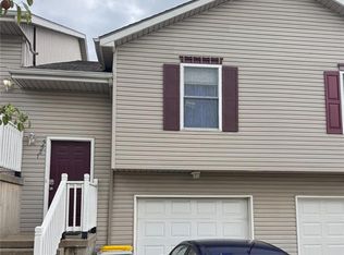 5621 N London Pl, Kansas City, MO 64151