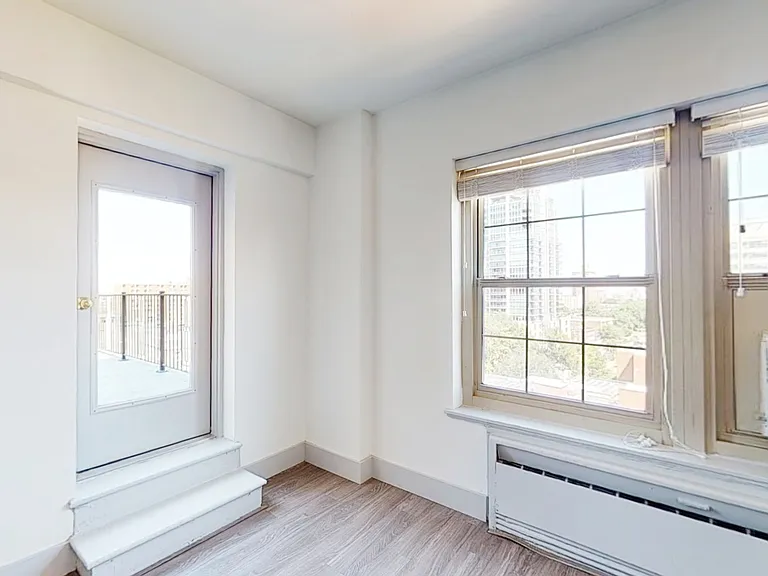 Dining/Living room