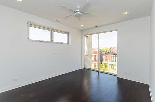 5th image of 514 N Damen Ave #4N