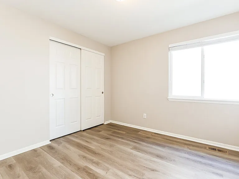 18284 Michigan Creek Way — Photo 12