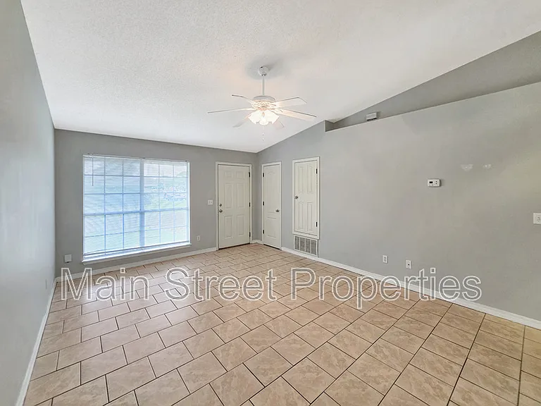 3359 Greenbriar Cir #A — Photo 5