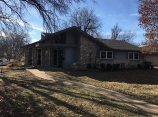 6998 E 20th Pl, Tulsa, OK 74112