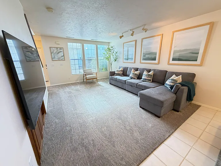 1200 Glen Canyon Dr #12 — Photo 6