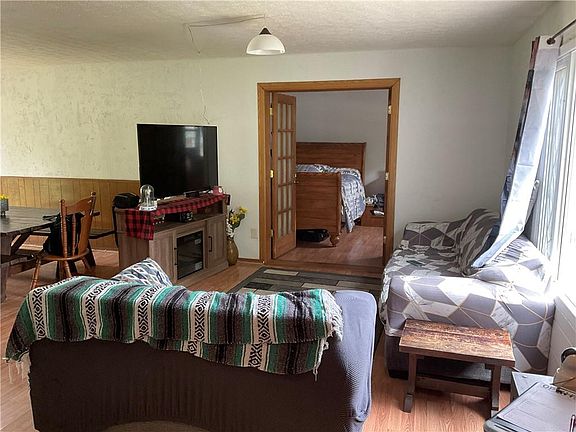 4th image of 3822 W Parkview Ct