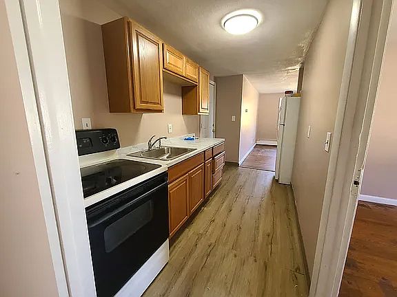 3rd image of 133 Prospect St #2-B