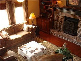 2nd image of 104 N 199th St
