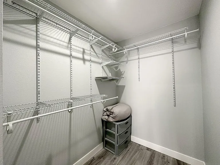13653 Wyandotte St #3 — Photo 14