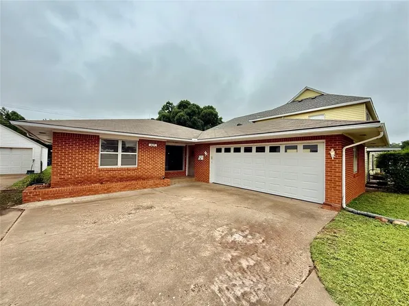 617 S 9th St, Kingfisher, OK 73750