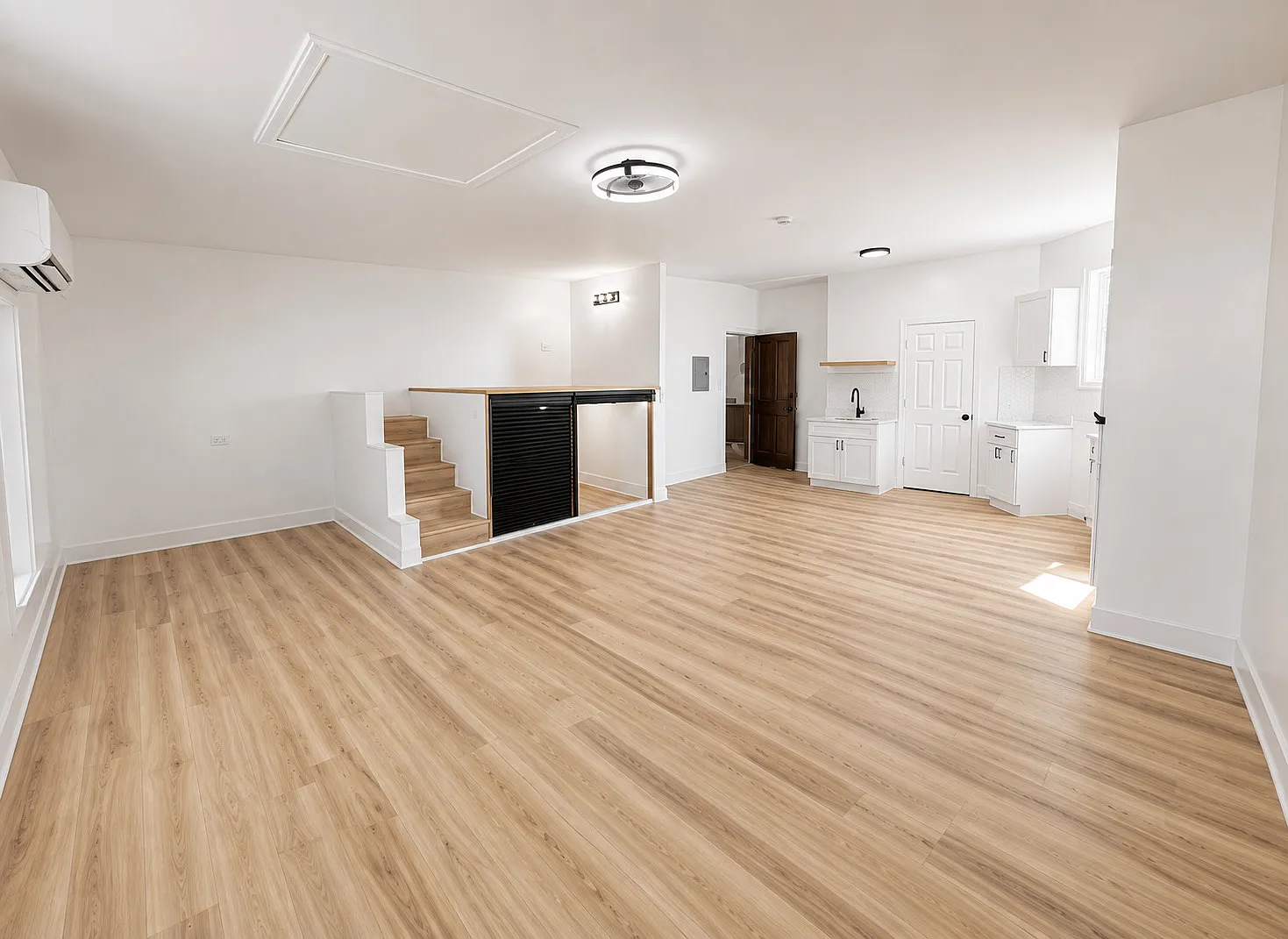 Studio, 500 sqft, $1,495 — Photo 3