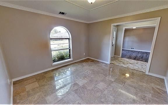 4th image of 411 Birch Ln