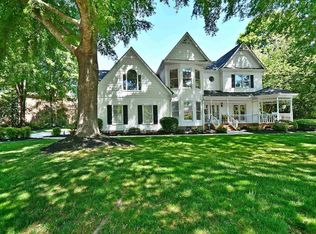 2 Trowbridge Ct, Simpsonville, SC 29681