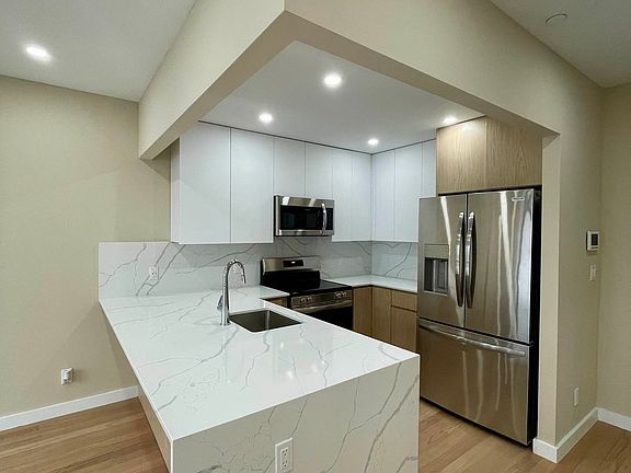 4th image of 25-14 21st St #4B