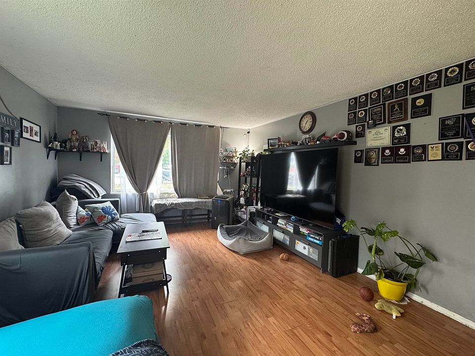 2nd image of 9077 135a St