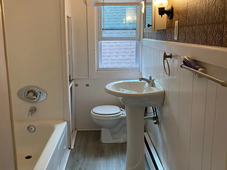 548 Potomac Ave #3 — Photo 12