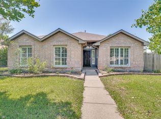2128 Silversprings Dr, Mesquite, TX 75181