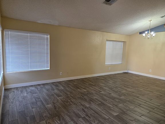 5th image of 1823 Ruby Ln
