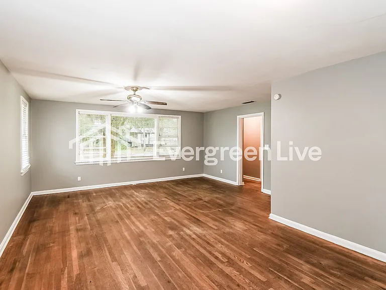 6532 Perry St — Photo 12