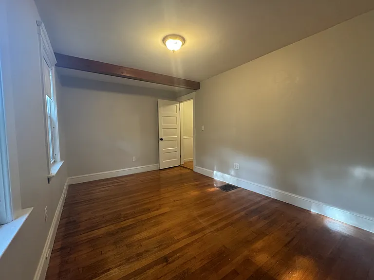 32 Foster St #1 — Photo 7
