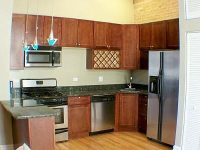 5th image of 5014 S King Dr APT 1W