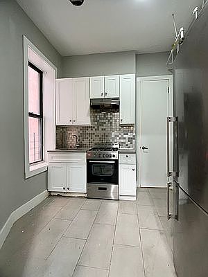 1st image of 220 W 149th St APT 1