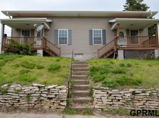 7720 Park Dr, Ralston, NE 68127