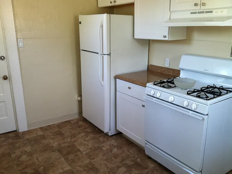 585 Colorado River Blvd — Photo 22